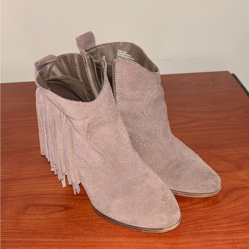 Fringe Suede Ankle Boots - Pink